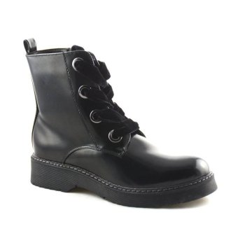 KHARISMA TRZEWIKI D.3229/